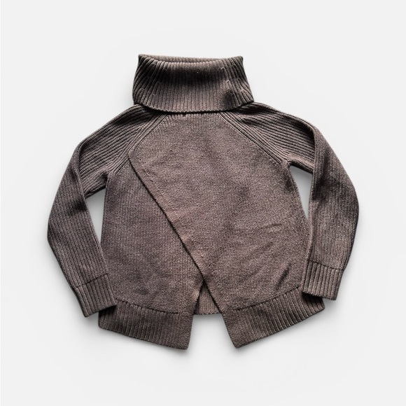 Banana Republic Burgundy Ribbed Turtleneck Sweater Medium Back Slit - Picture 3 of 8